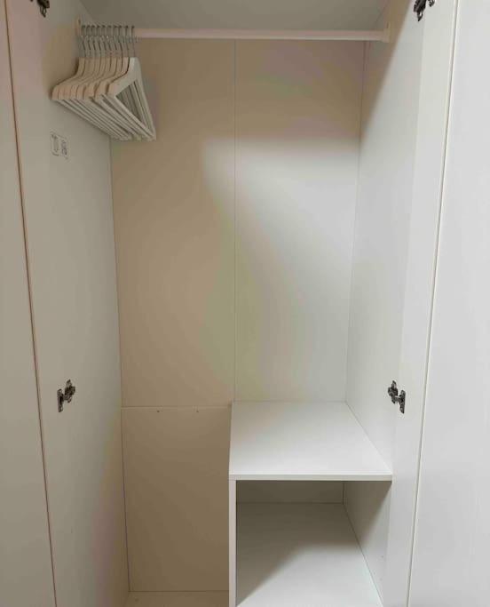 ברלין 2 Zimmer Apartment Mit Parkplatz מראה חיצוני תמונה