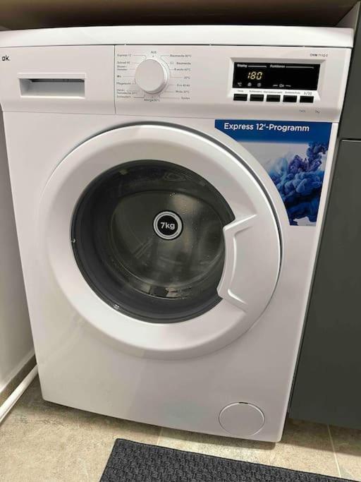 ברלין 2 Zimmer Apartment Mit Parkplatz מראה חיצוני תמונה