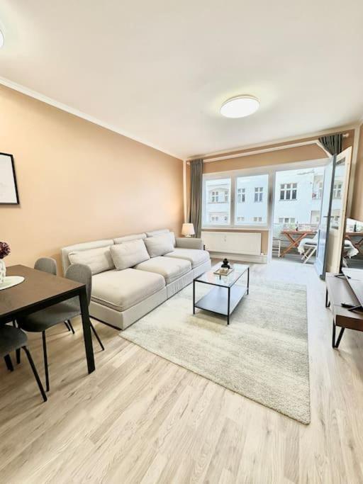 ברלין 2 Zimmer Apartment Mit Parkplatz מראה חיצוני תמונה