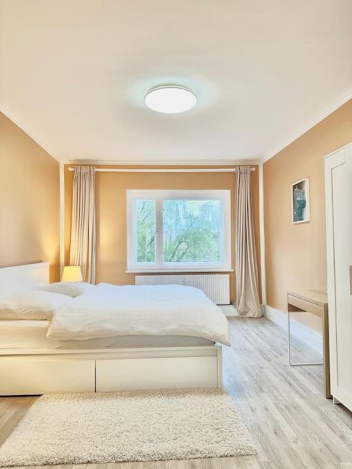 ברלין 2 Zimmer Apartment Mit Parkplatz מראה חיצוני תמונה